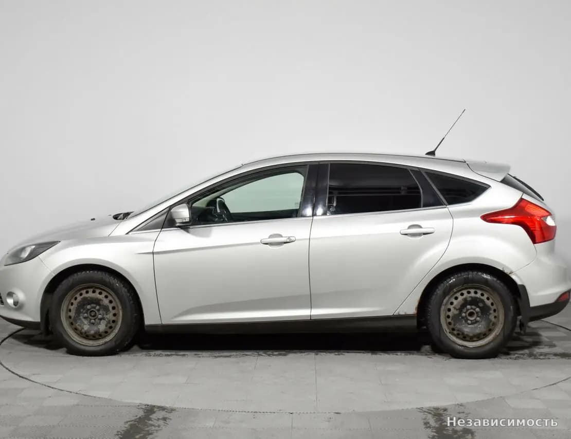 Ford Focus 2012 с пробегом — фото 9