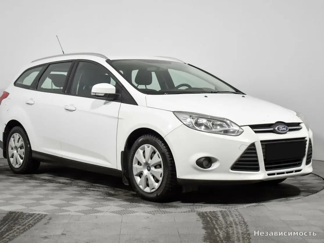Ford Focus 2014 с пробегом — фото 3