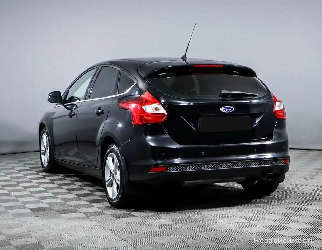 Ford Focus 2013 с пробегом — фото 6