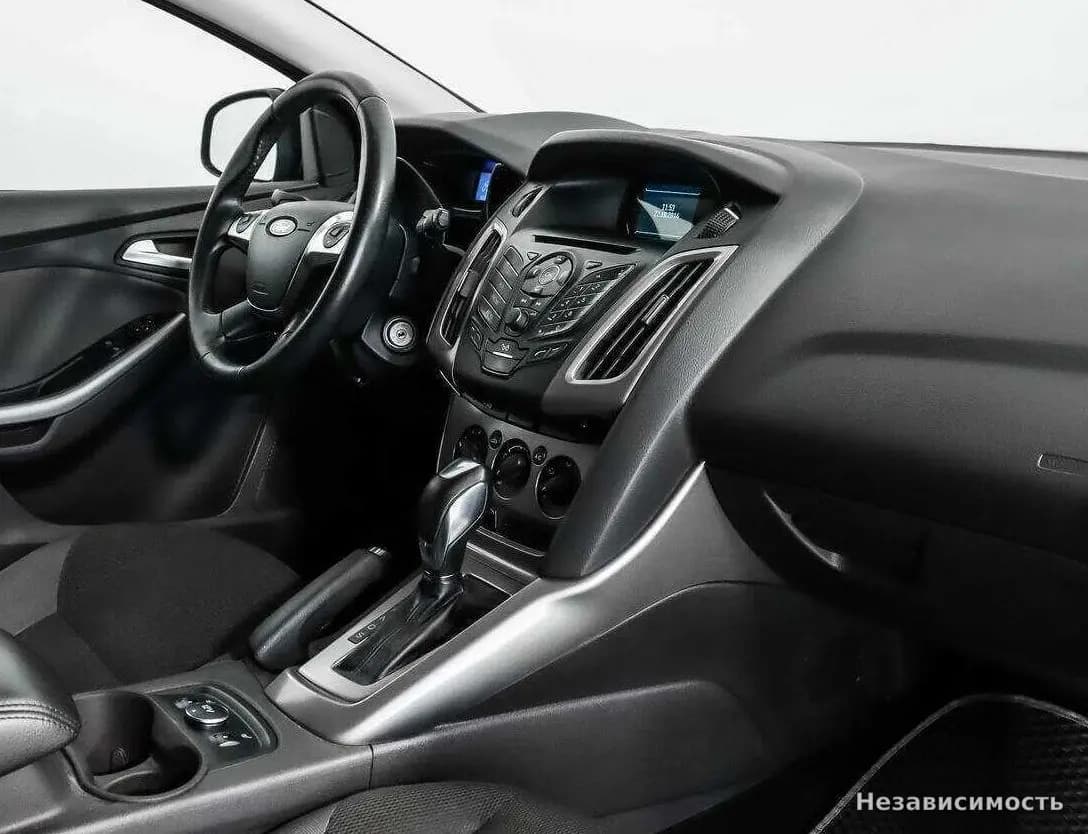 Ford Focus 2014 с пробегом — фото 10