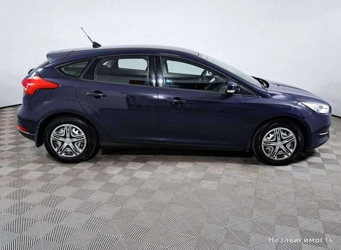Ford Focus 2017 с пробегом — фото 4