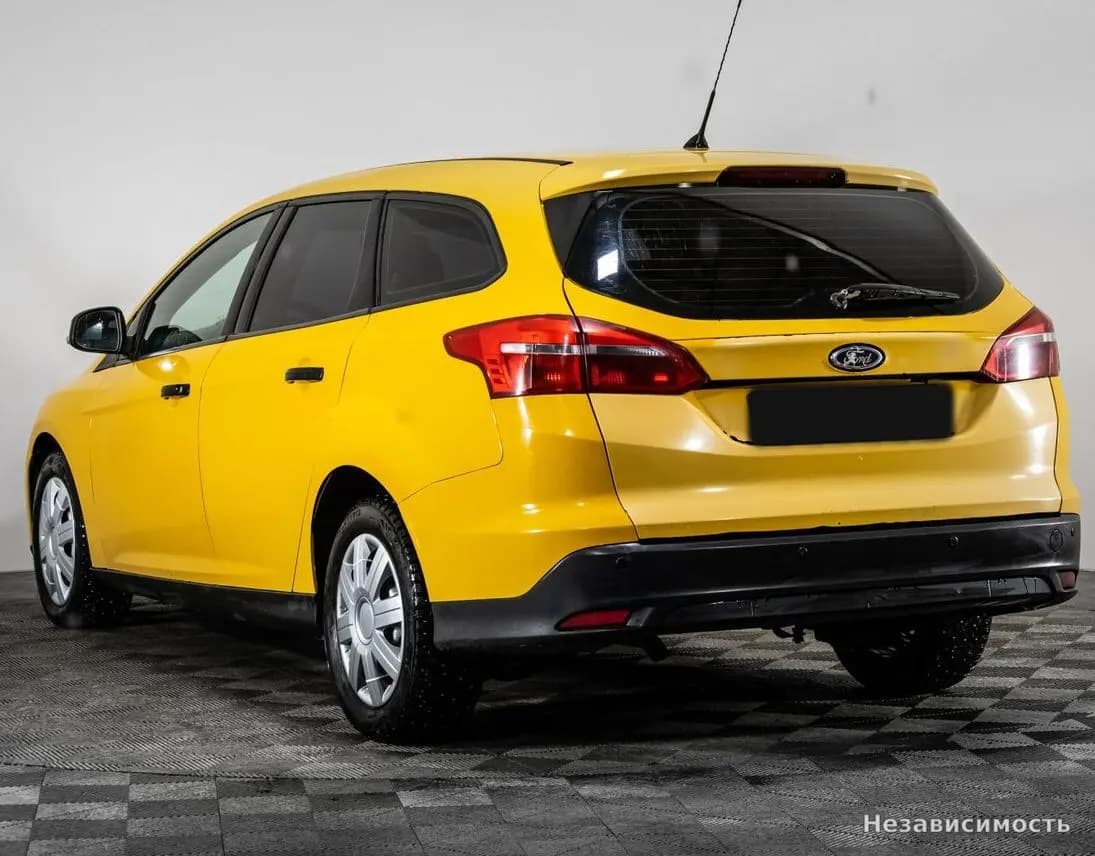 Ford Focus 2016 с пробегом — фото 6
