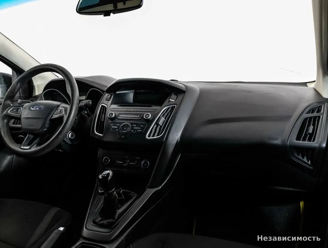Ford Focus 2016 с пробегом — фото 7