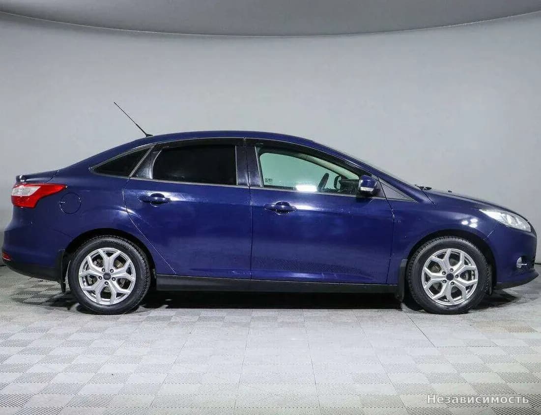 Ford Focus 2012 с пробегом — фото 4