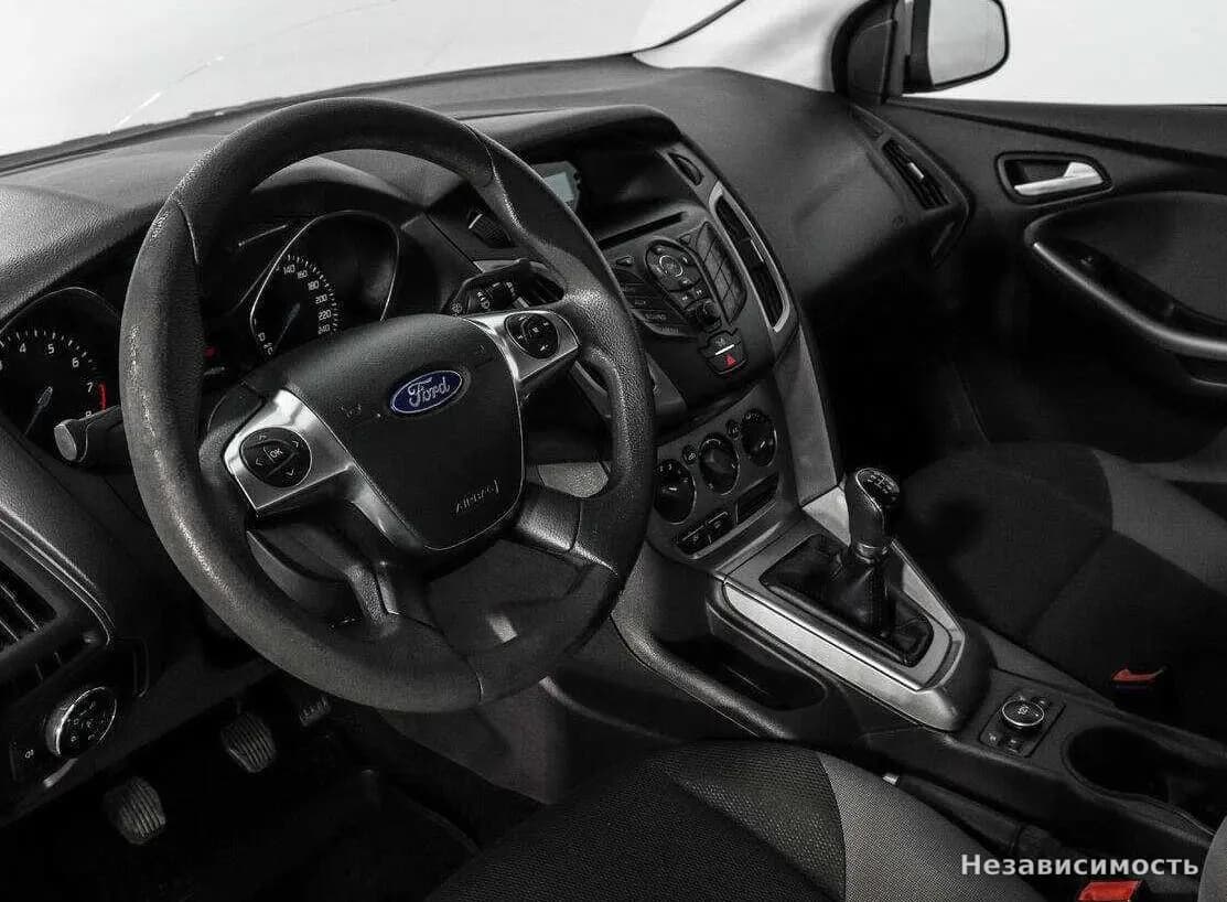 Ford Focus 2013 с пробегом — фото 9