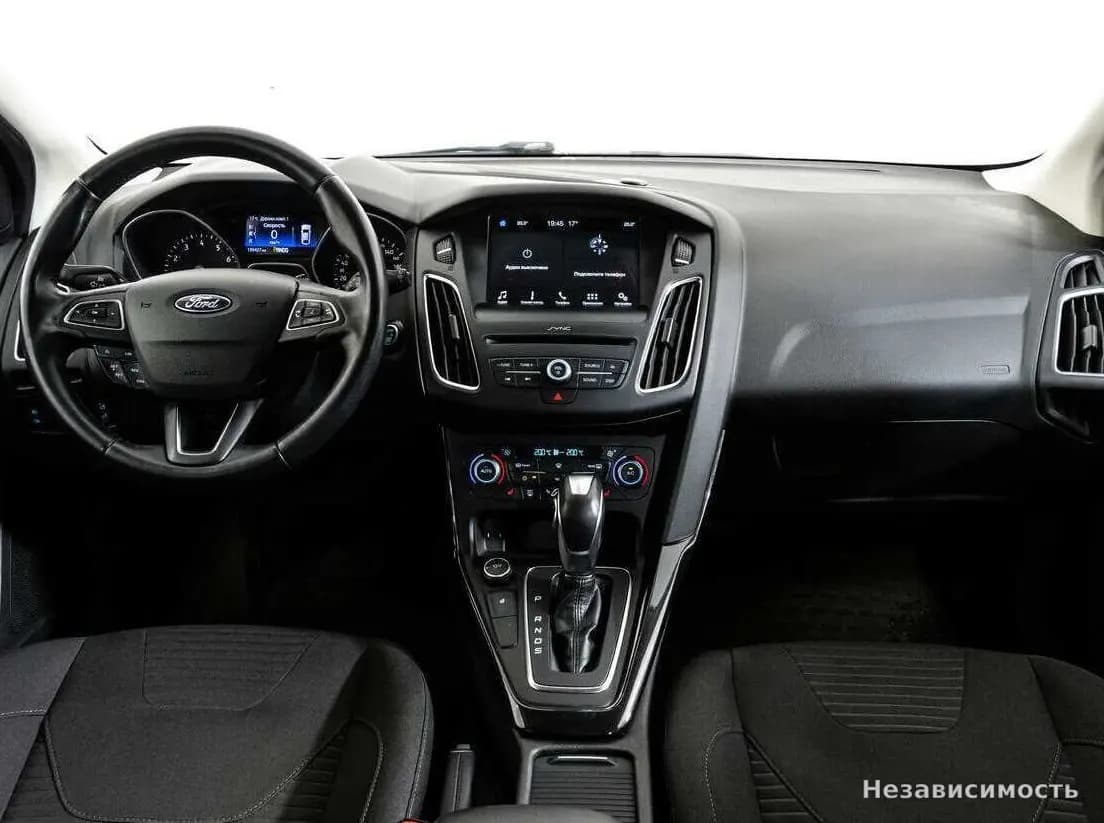Ford Focus 2019 с пробегом — фото 10