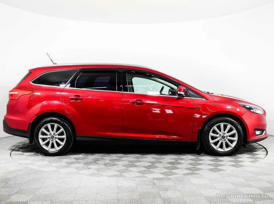 Ford Focus 2018 с пробегом — фото 4