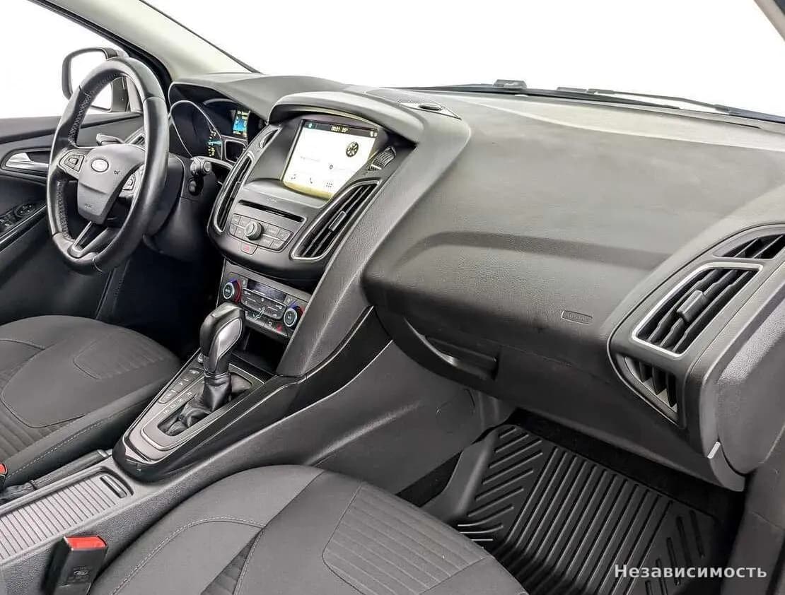 Ford Focus 2018 с пробегом — фото 9