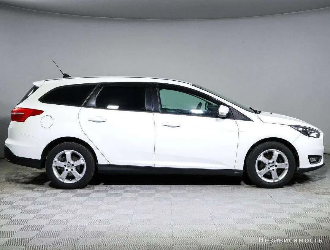 Ford Focus 2017 с пробегом — фото 4