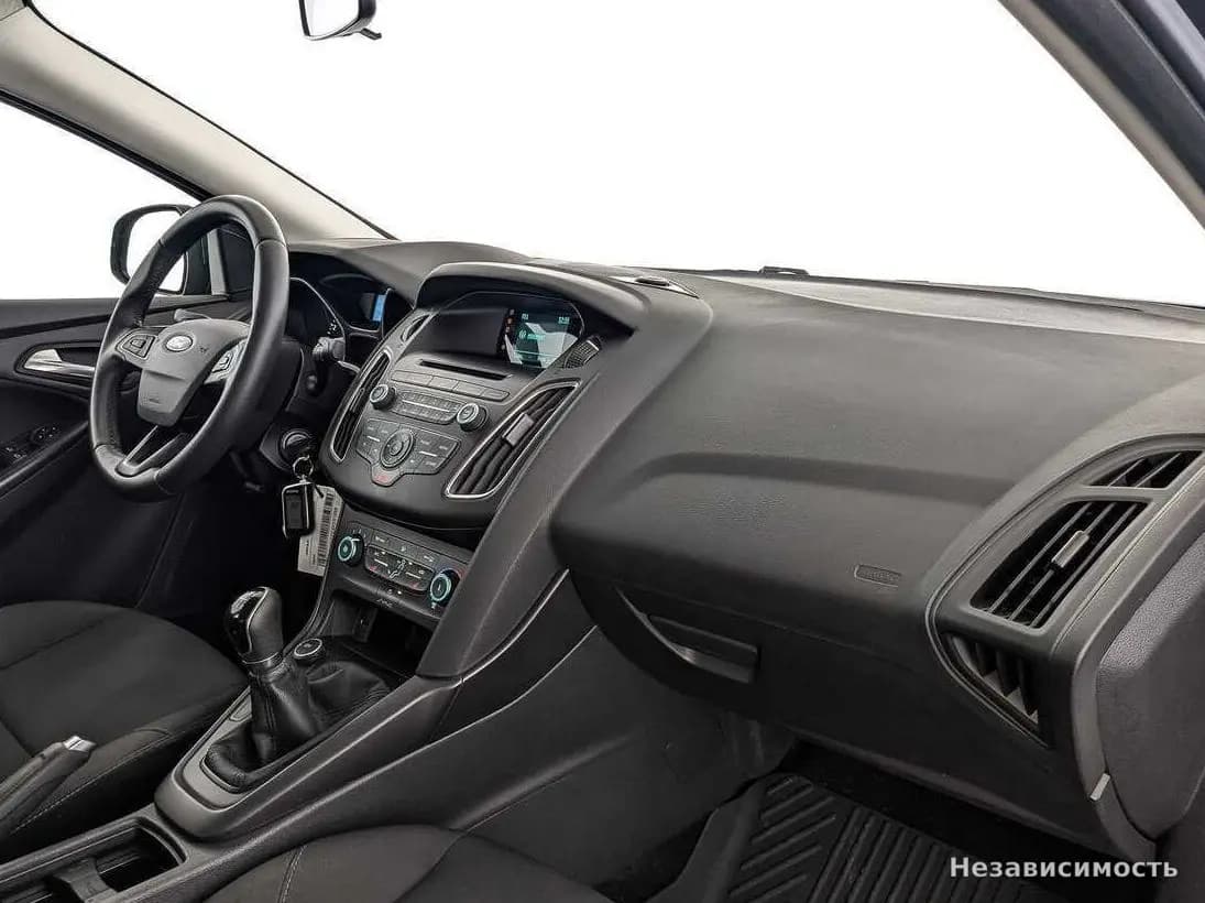 Ford Focus 2019 с пробегом — фото 9