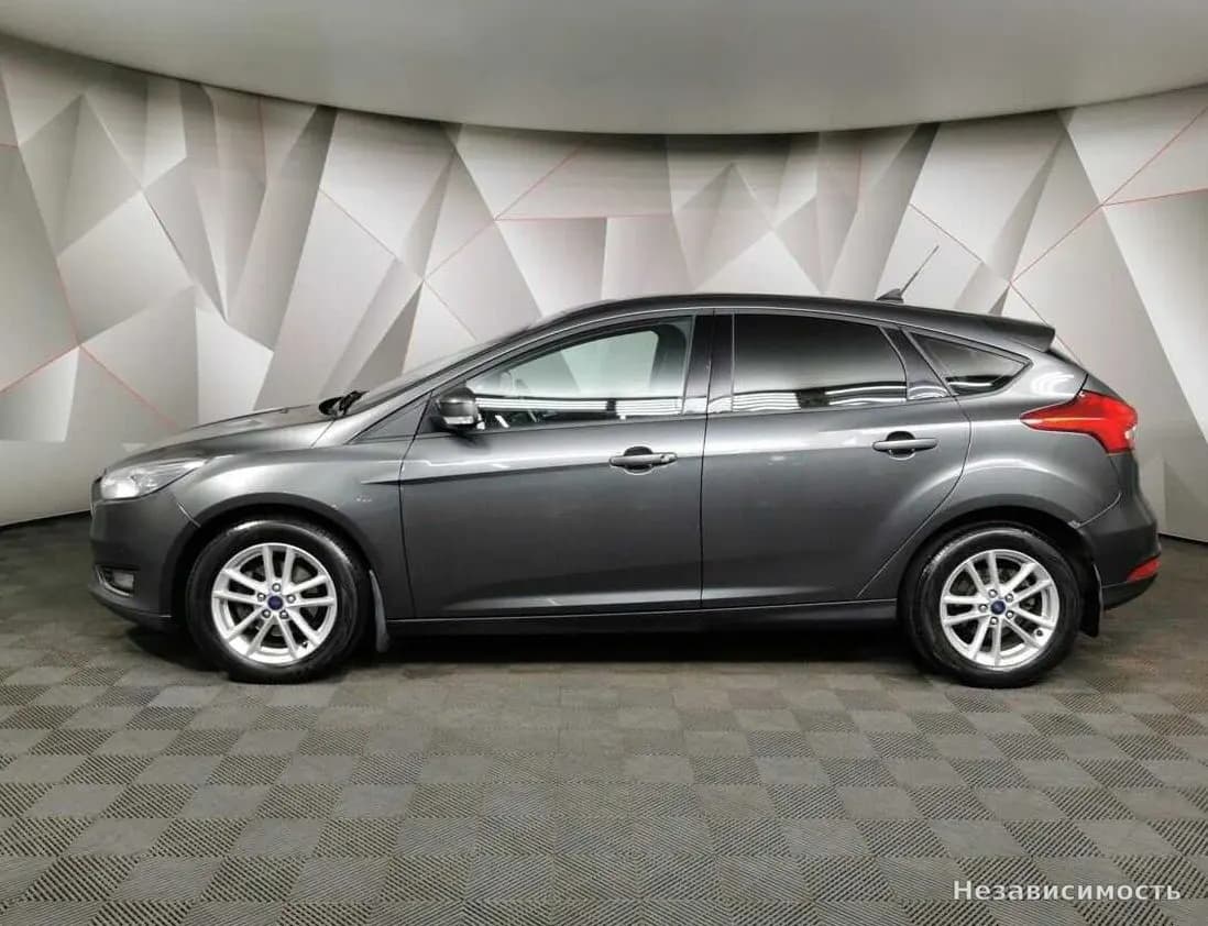 Ford Focus 2019 с пробегом — фото 5