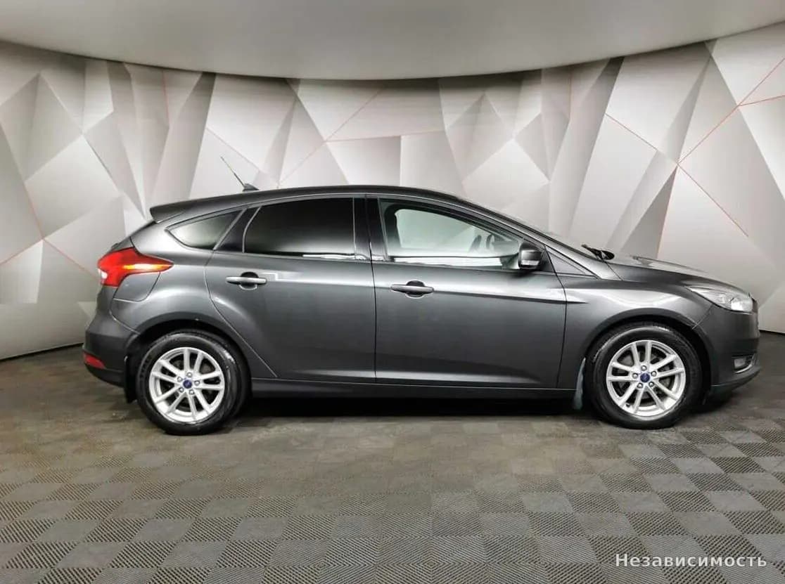 Ford Focus 2019 с пробегом — фото 6