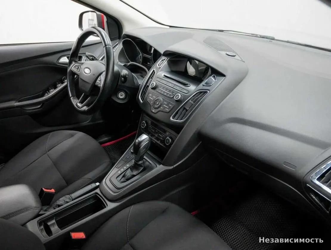 Ford Focus 2016 с пробегом — фото 7
