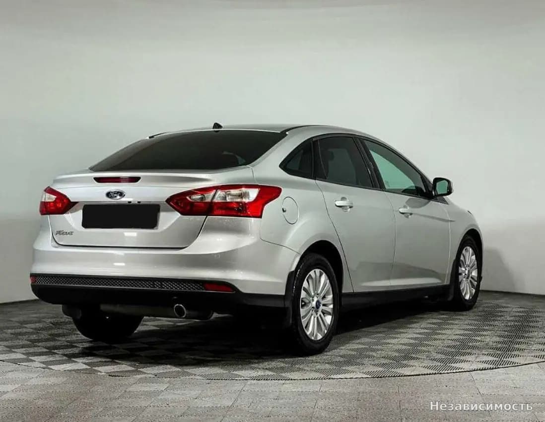 Ford Focus 2015 с пробегом — фото 4