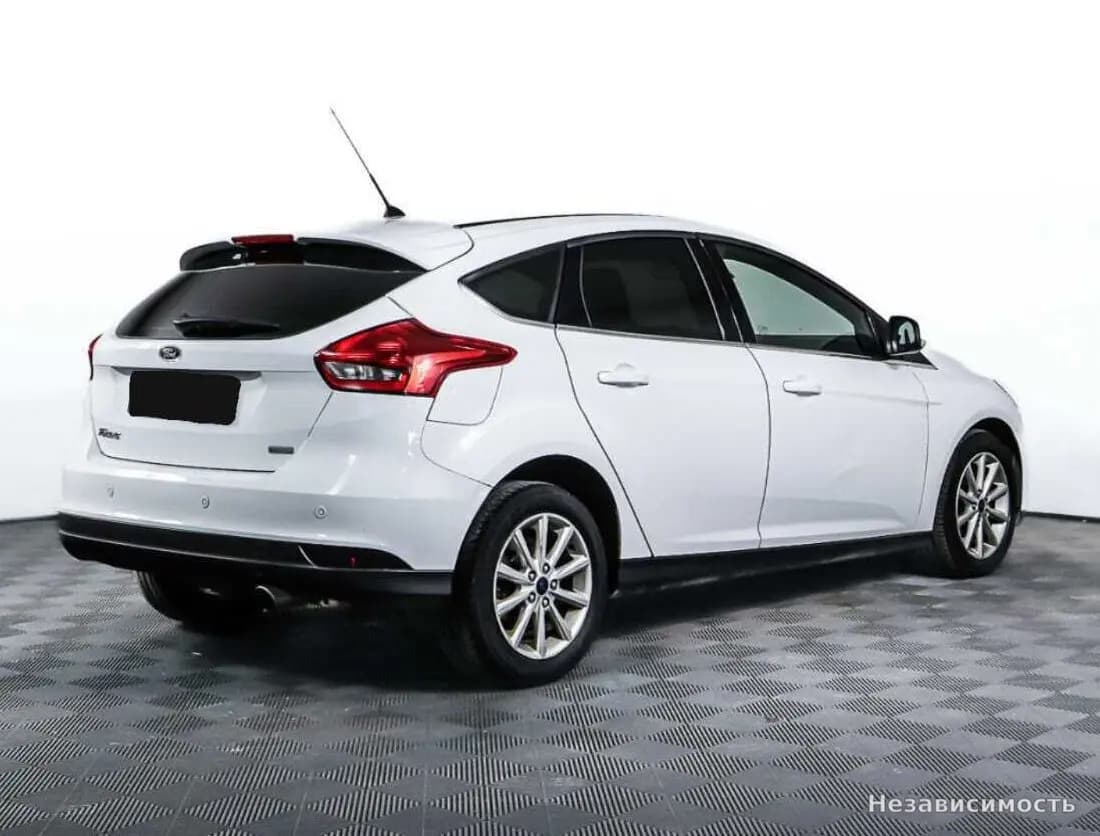 Ford Focus 2015 с пробегом — фото 5