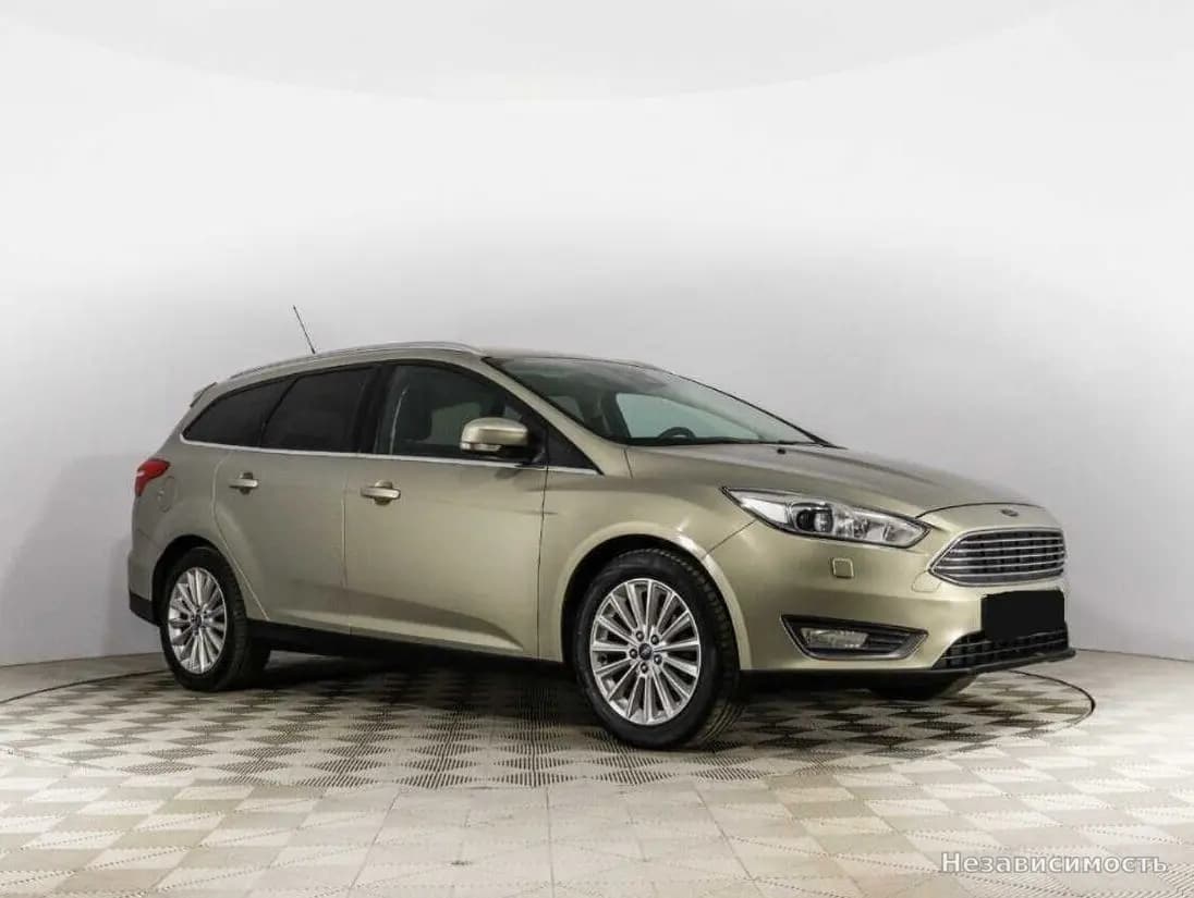Ford Focus 2015 с пробегом — фото 3