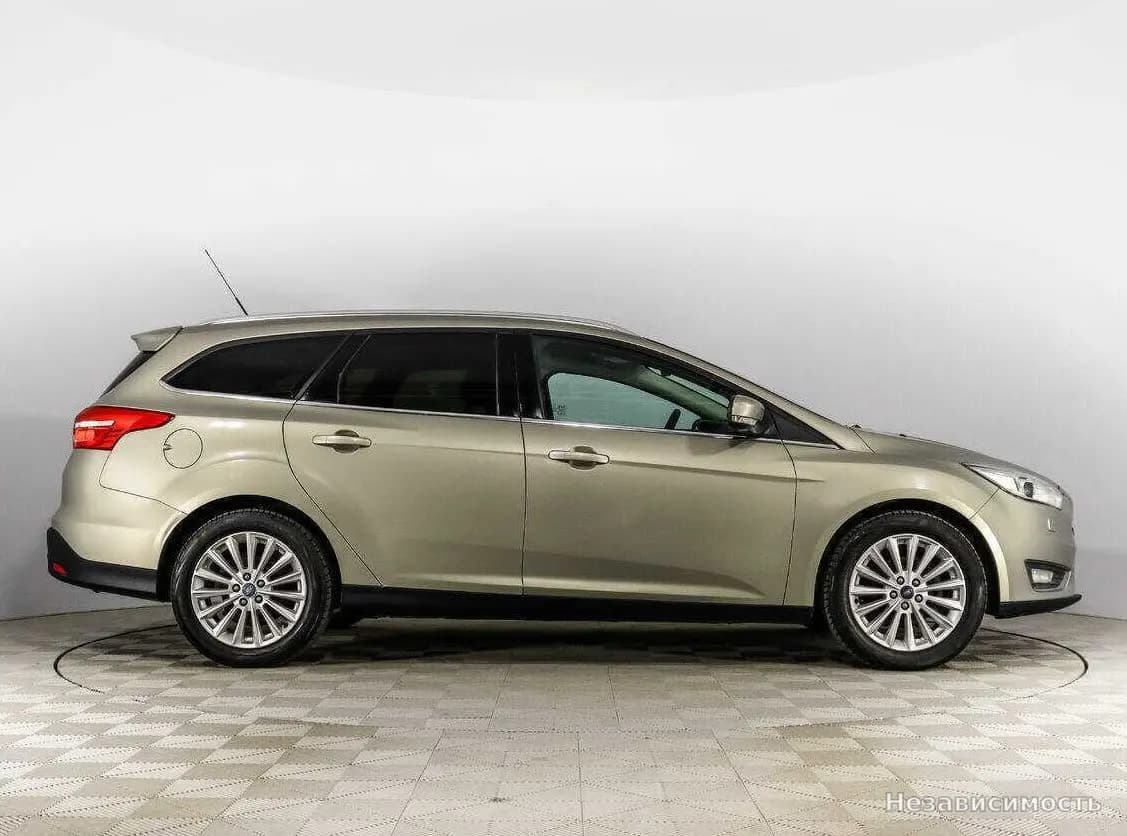 Ford Focus 2015 с пробегом — фото 4