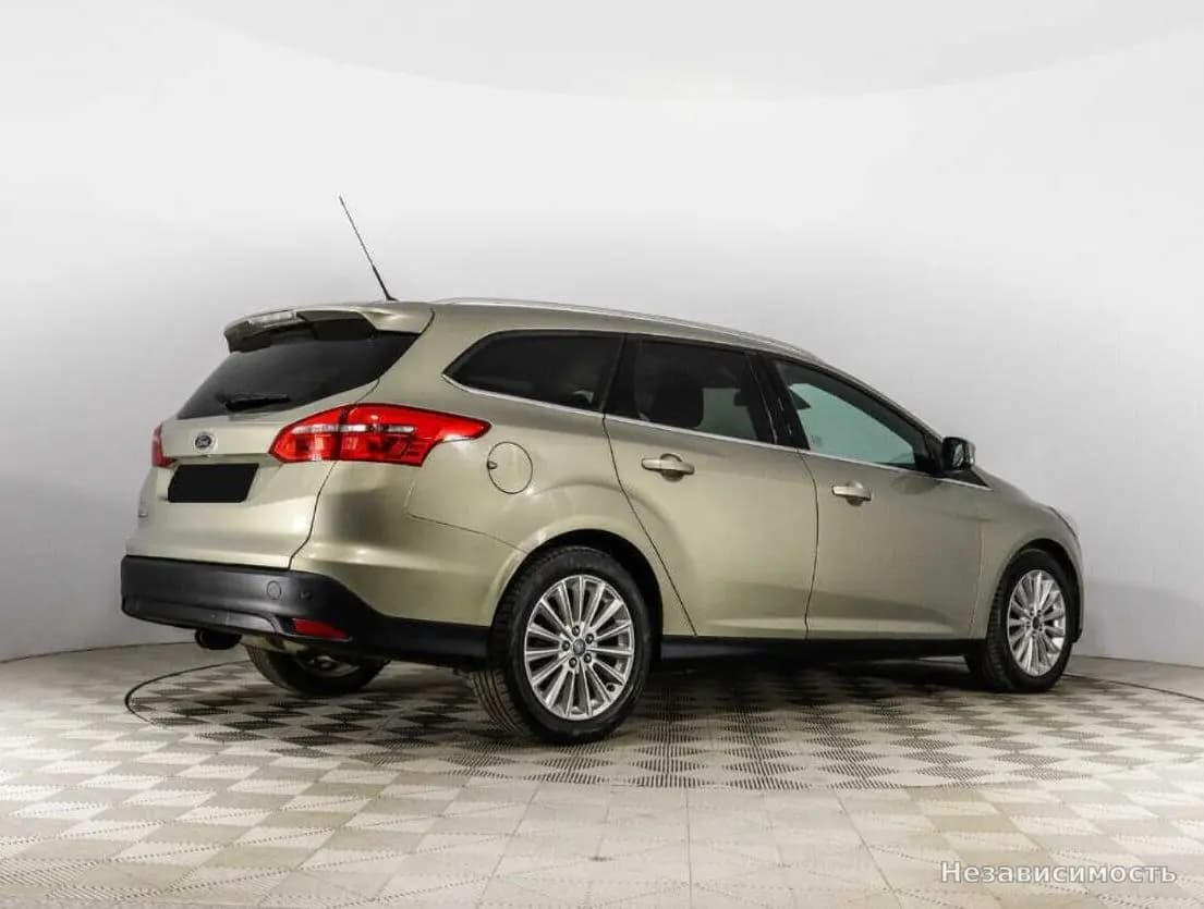 Ford Focus 2015 с пробегом — фото 5