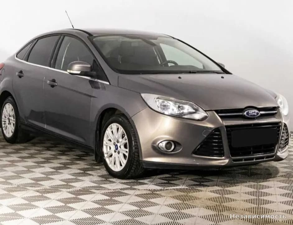Ford Focus 2012 с пробегом — фото 3