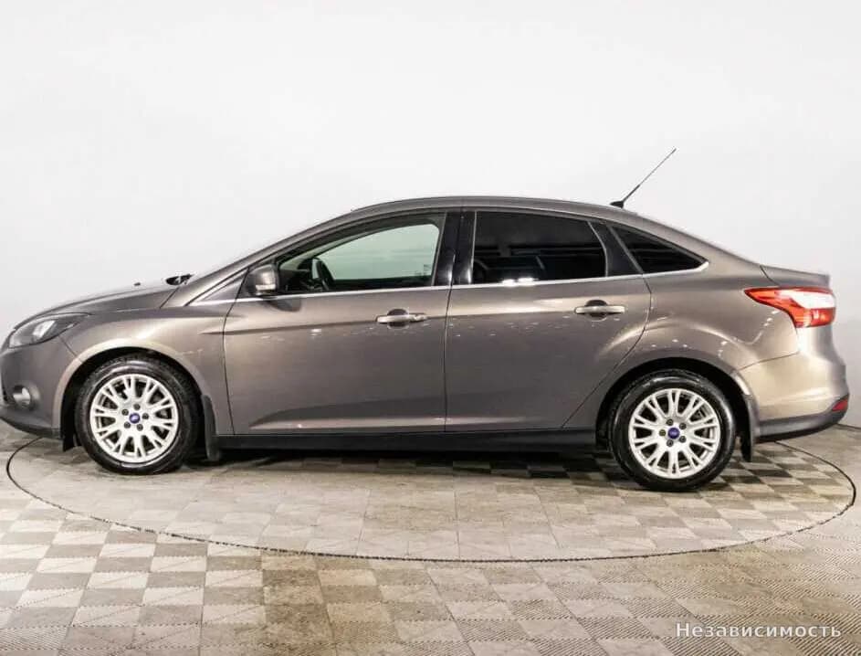 Ford Focus 2012 с пробегом — фото 8
