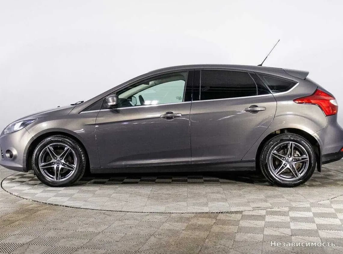 Ford Focus 2013 с пробегом — фото 8