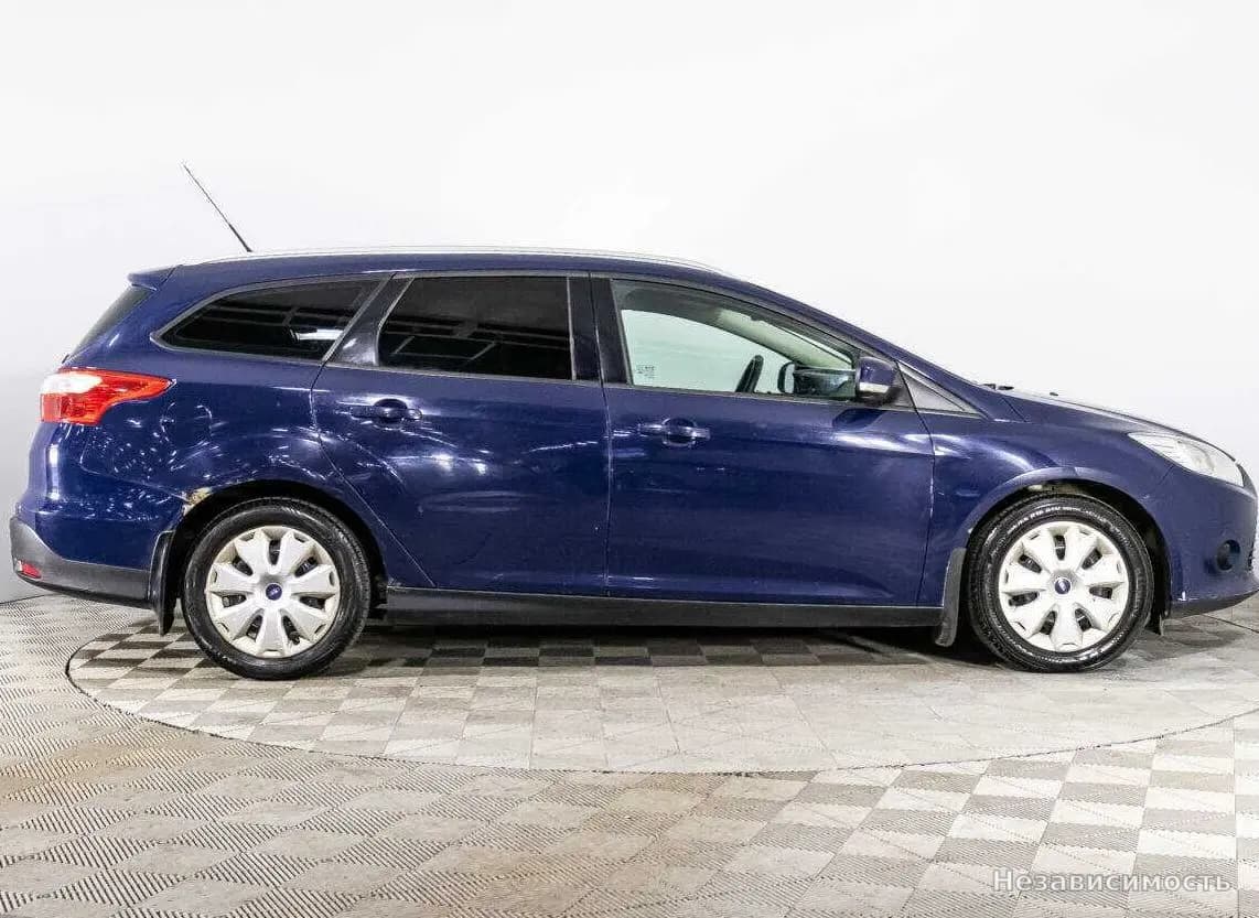Ford Focus 2013 с пробегом — фото 4