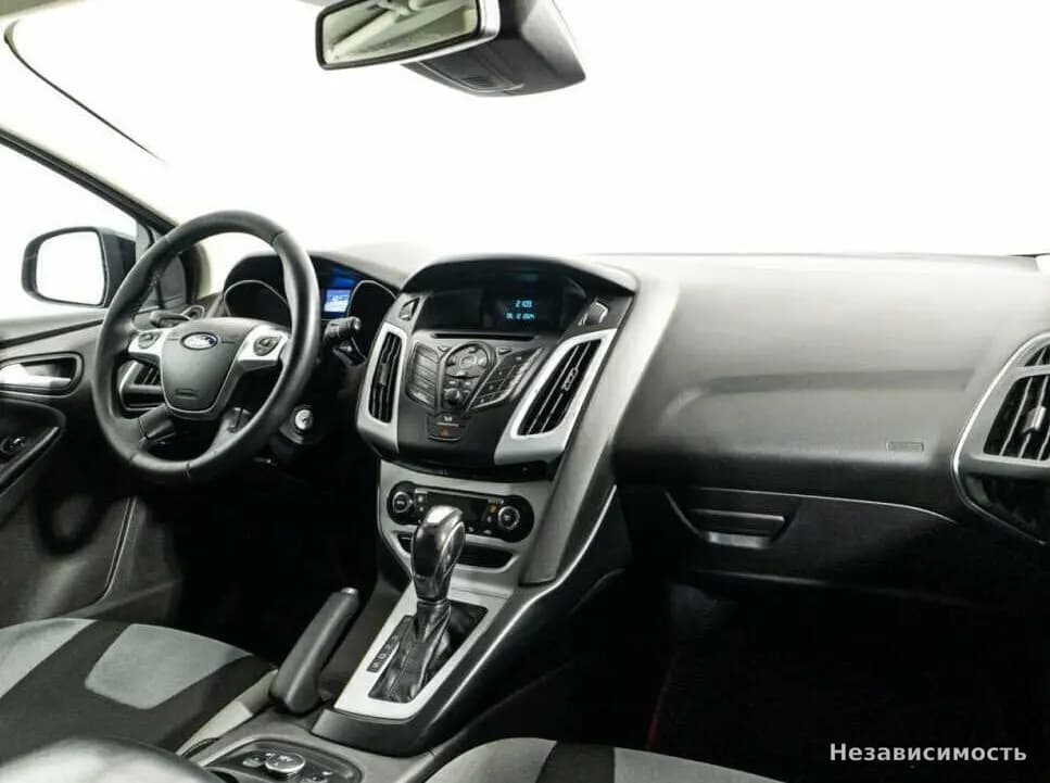 Ford Focus 2014 с пробегом — фото 9
