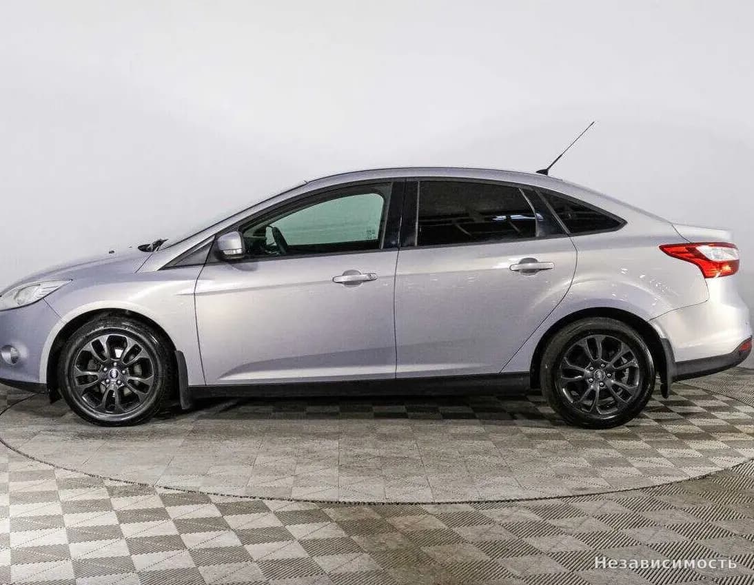 Ford Focus 2012 с пробегом — фото 8