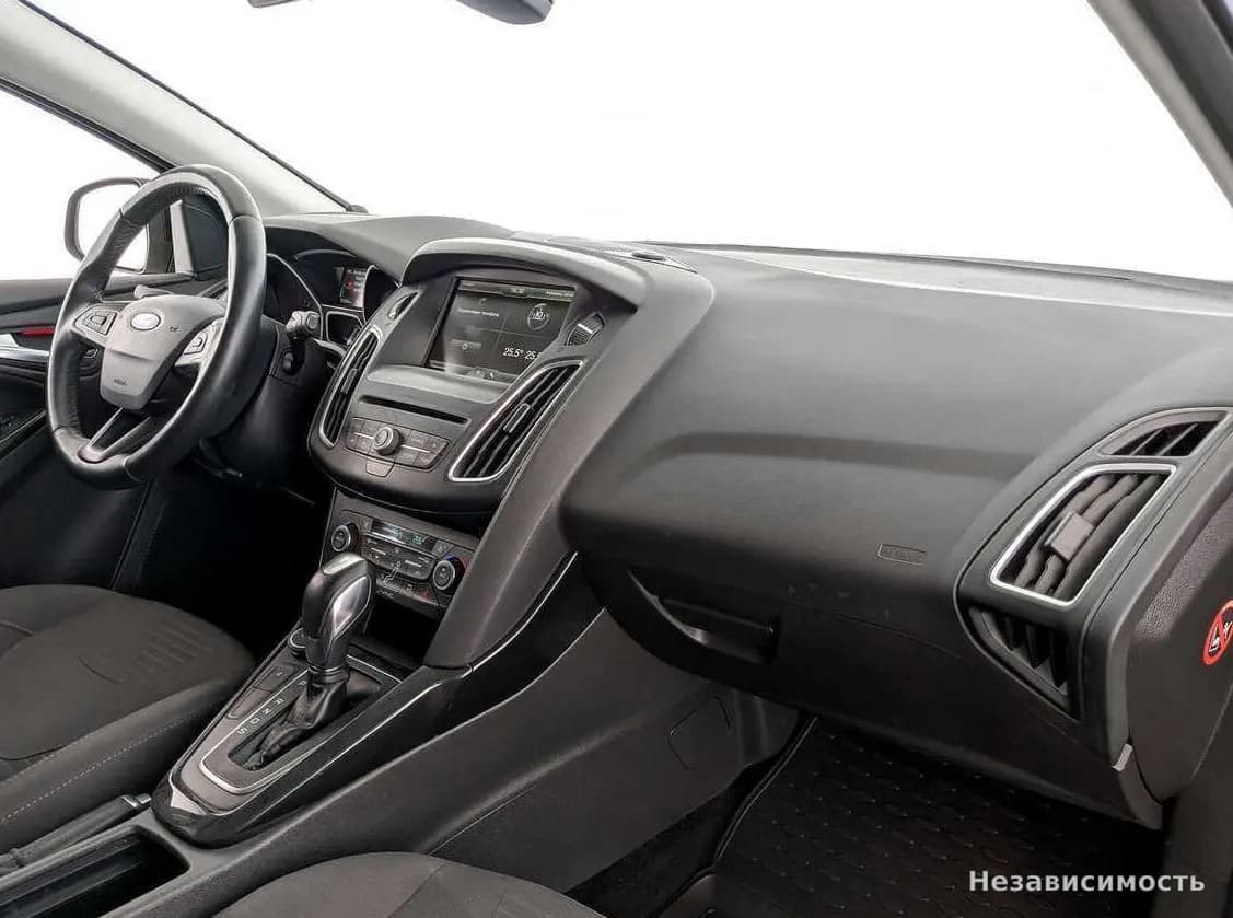 Ford Focus 2015 с пробегом — фото 9