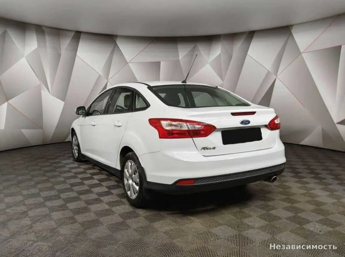 Ford Focus 2014 с пробегом — фото 4