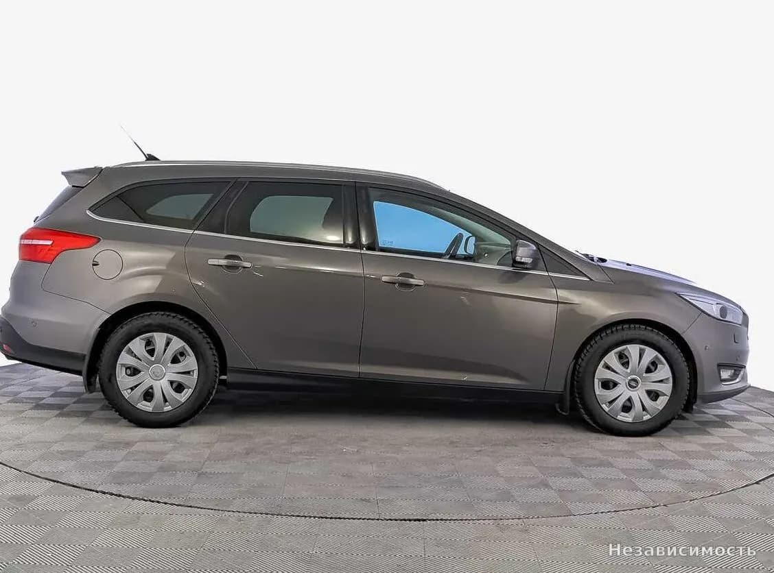 Ford Focus 2017 с пробегом — фото 4