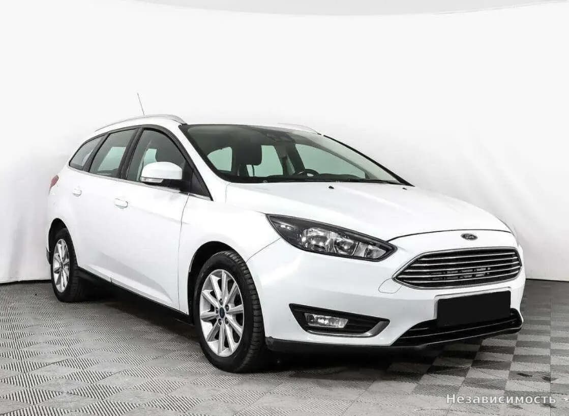 Ford Focus 2016 с пробегом — фото 3