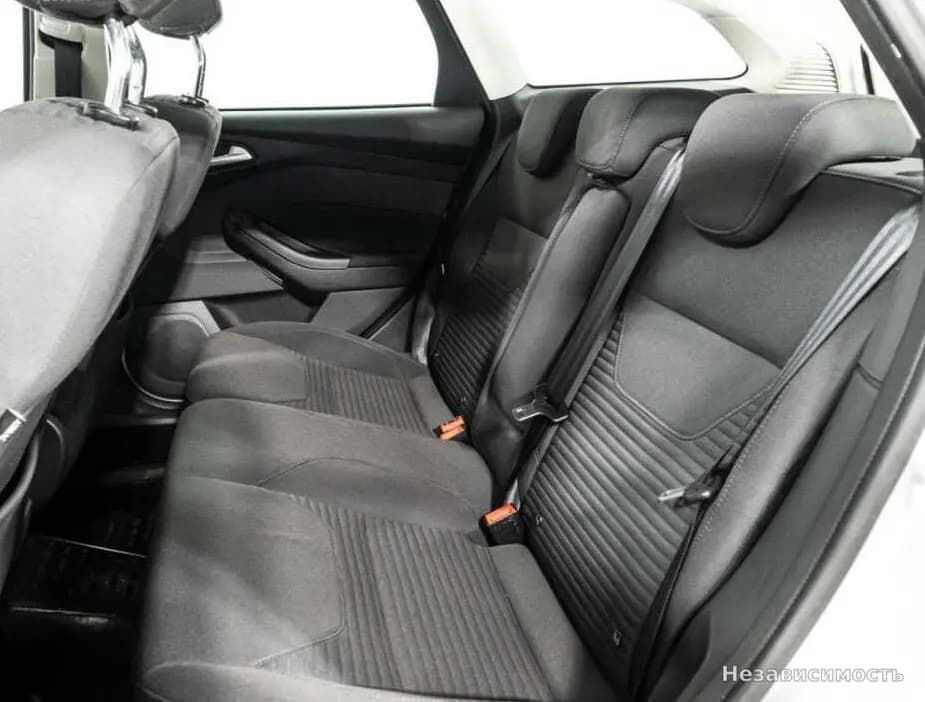 Ford Focus 2017 с пробегом — фото 10