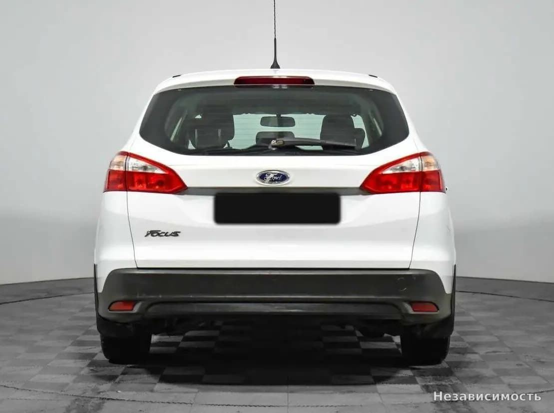 Ford Focus 2015 с пробегом — фото 6