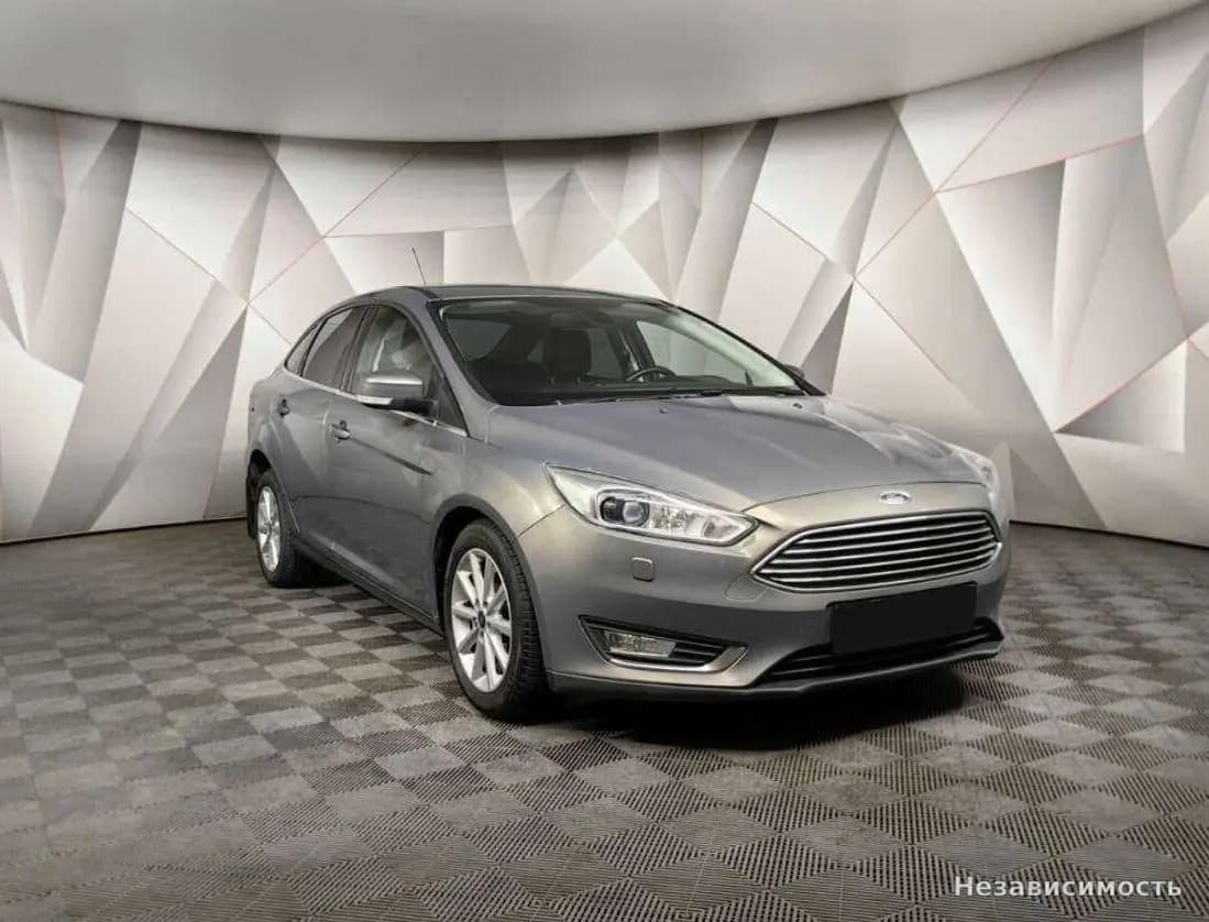 Ford Focus 2016 с пробегом — фото 3