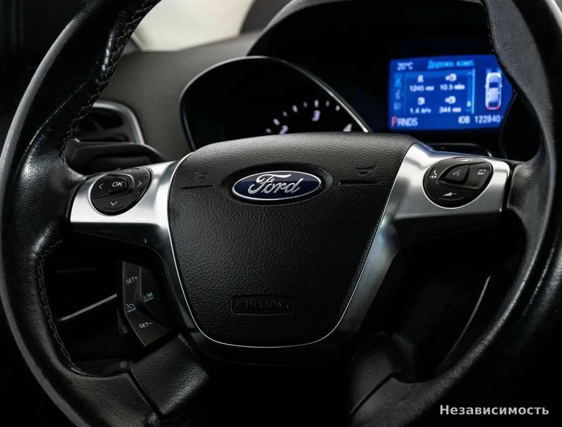 Ford Kuga 2013 с пробегом — фото 9