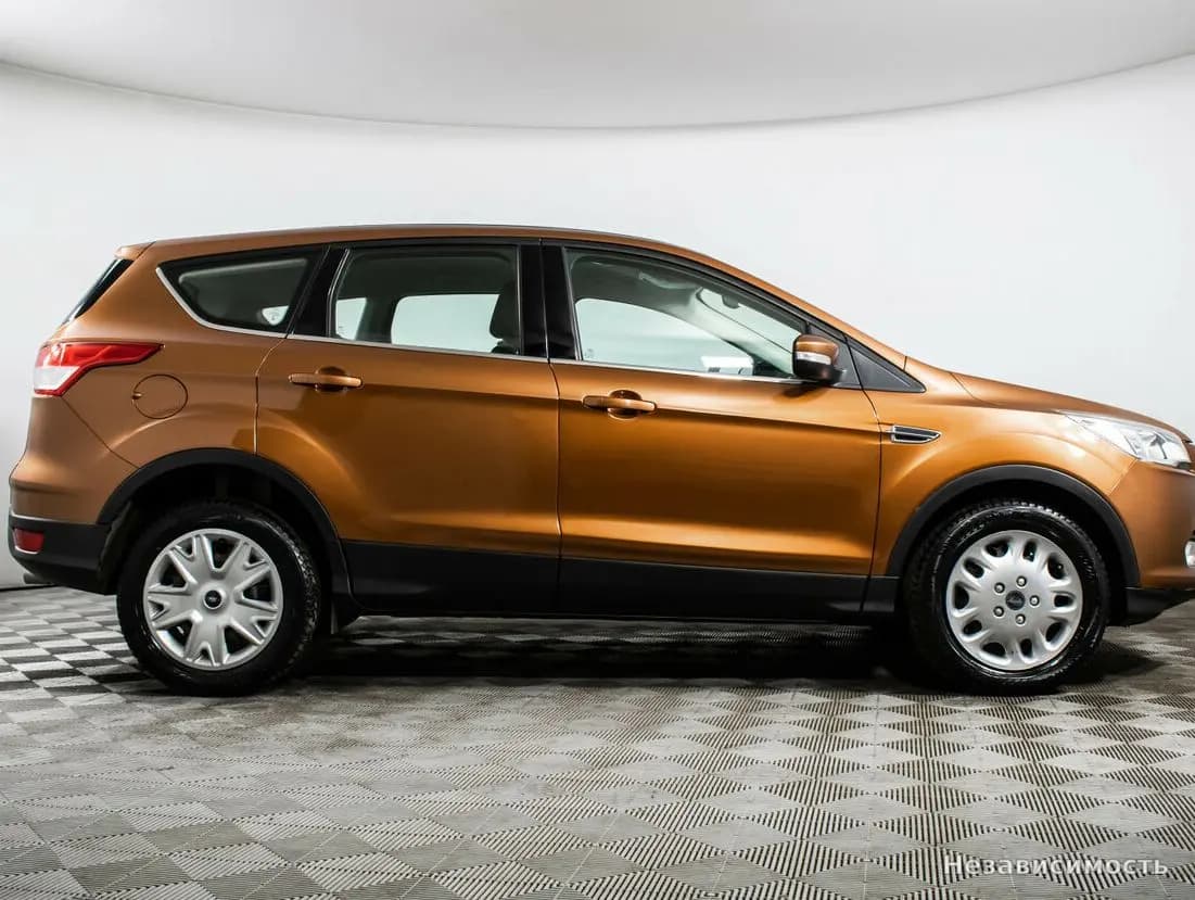 Ford Kuga 2015 с пробегом — фото 4
