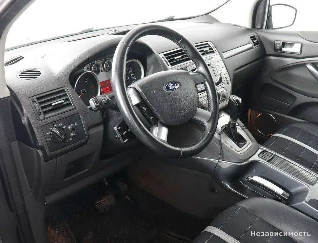 Ford Kuga 2012 с пробегом — фото 9