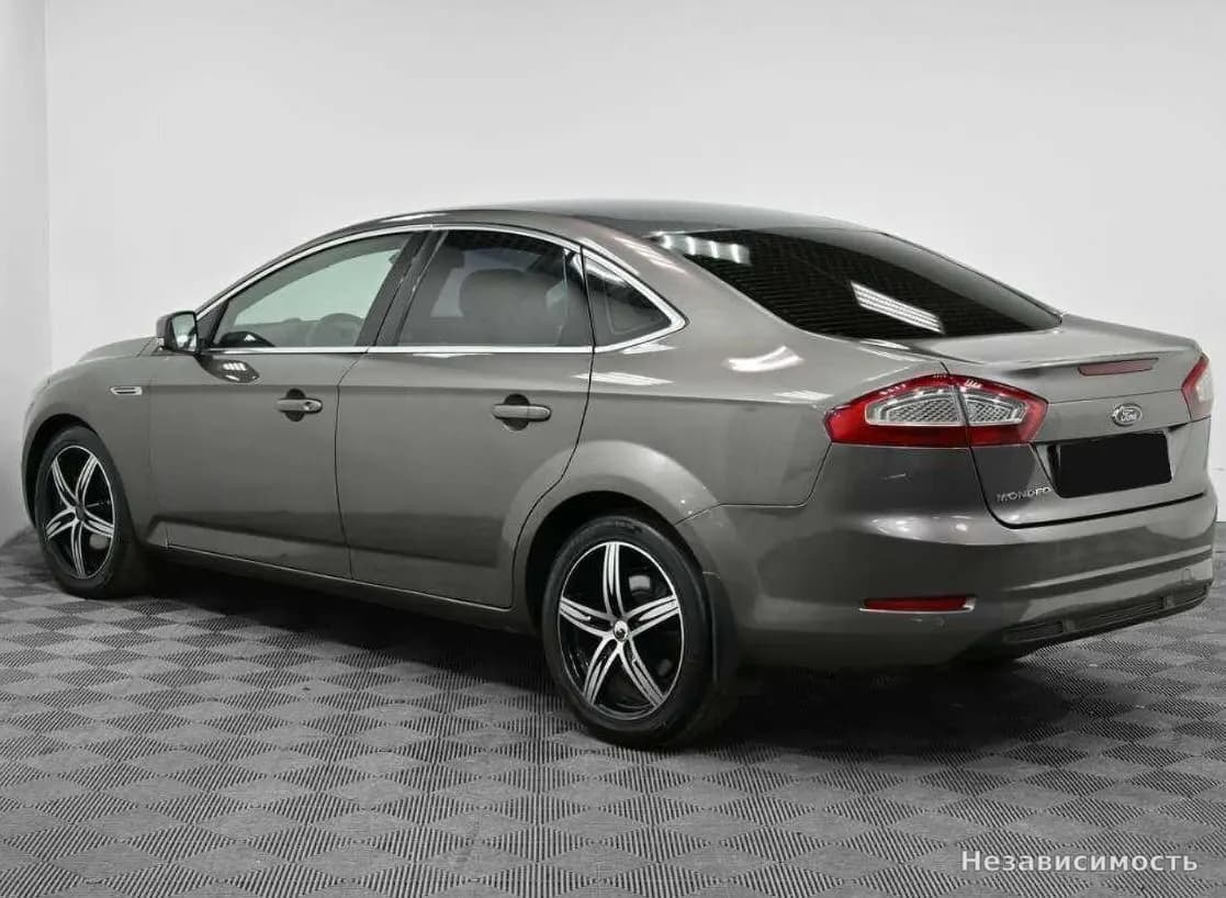 Ford Mondeo 2012 с пробегом — фото 4