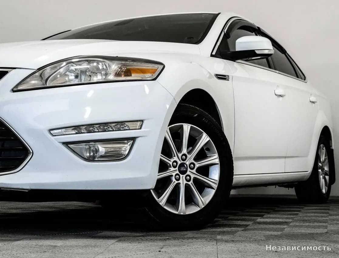 Ford Mondeo 2012 с пробегом — фото 2