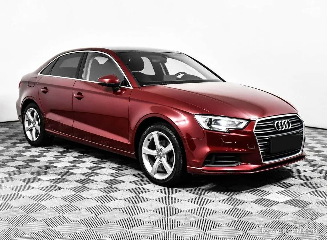 Audi A3 2017 с пробегом — фото 3