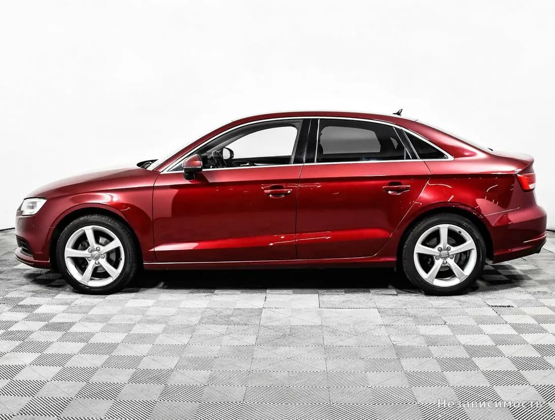 Audi A3 2017 с пробегом — фото 7