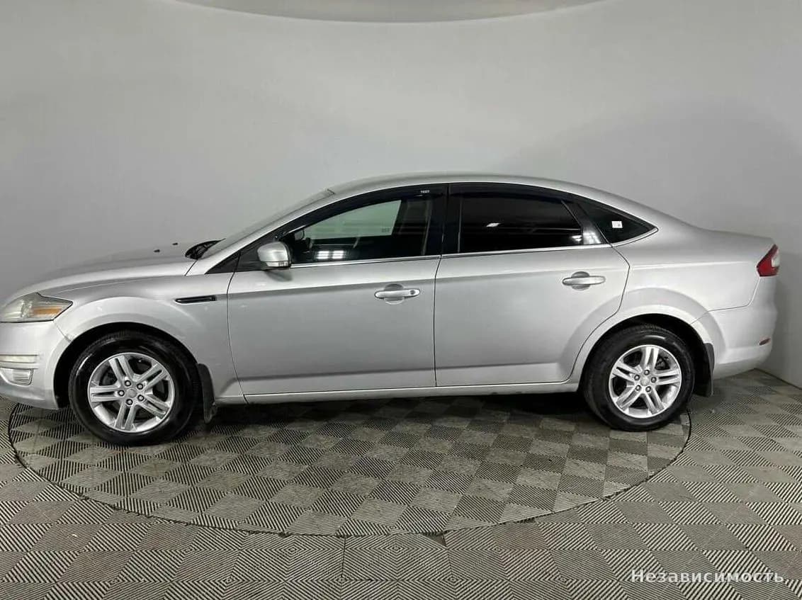 Ford Mondeo 2012 с пробегом — фото 5