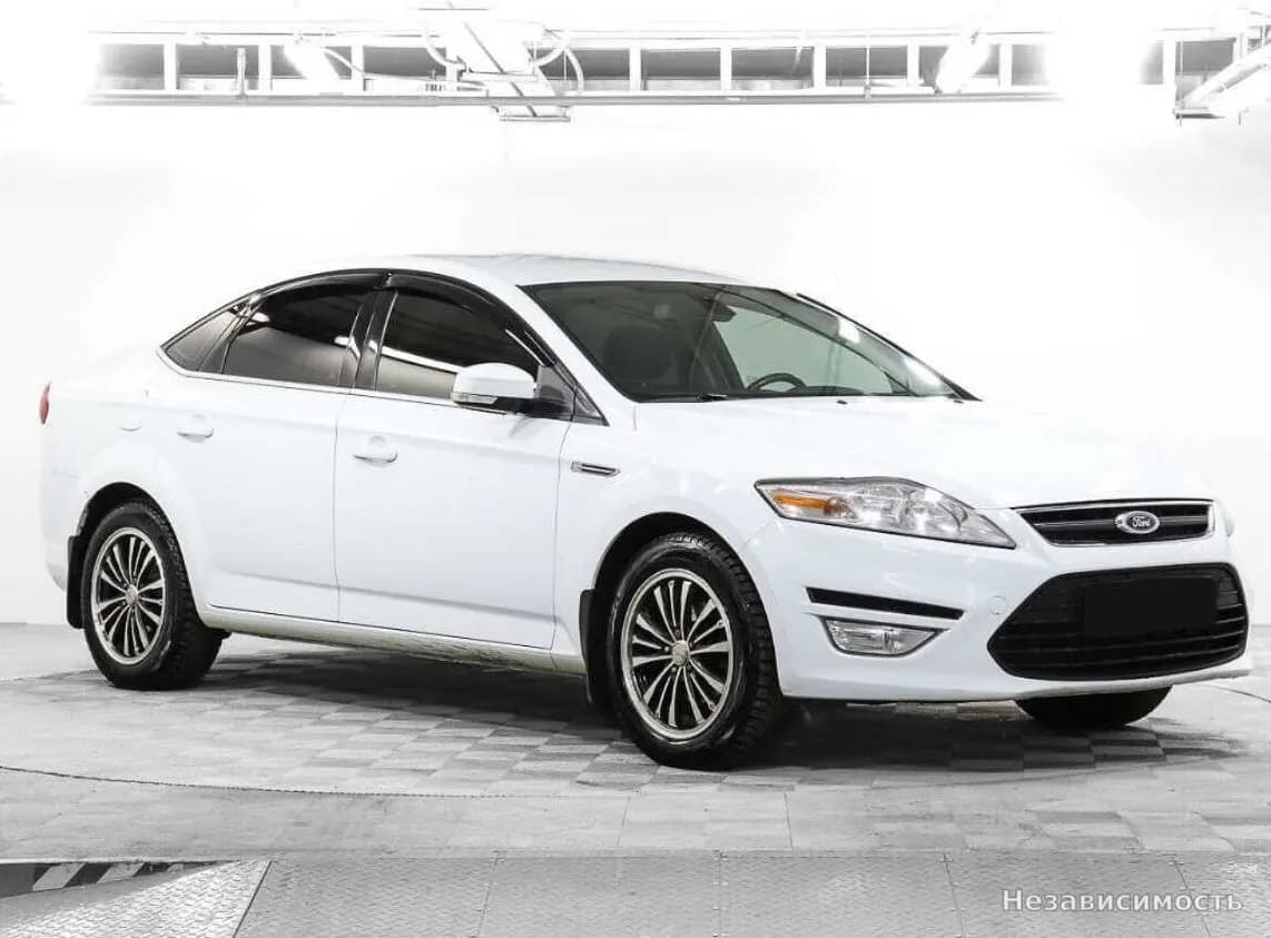 Ford Mondeo 2013 с пробегом — фото 3