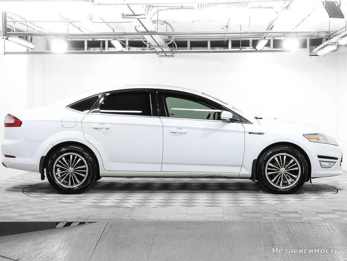 Ford Mondeo 2013 с пробегом — фото 4