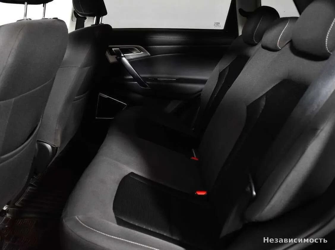 Geely Atlas 2018 с пробегом — фото 10