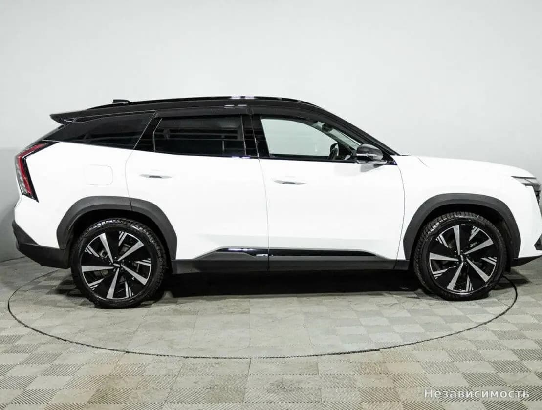 Geely Atlas 2024 с пробегом — фото 4