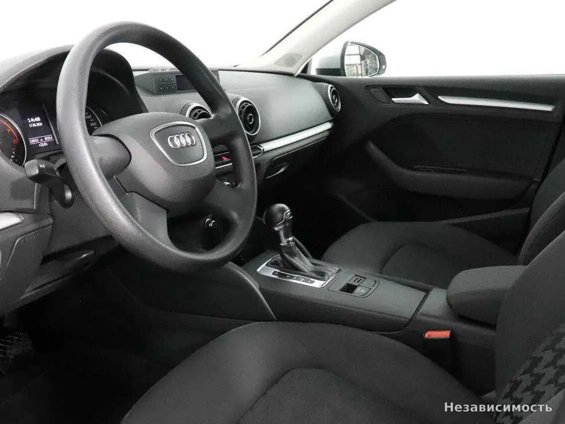 Audi A3 2014 с пробегом — фото 10