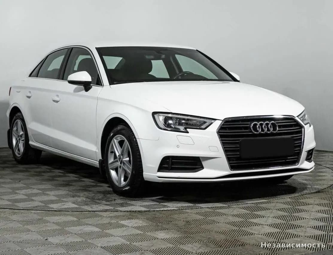 Audi A3 2019 с пробегом — фото 3