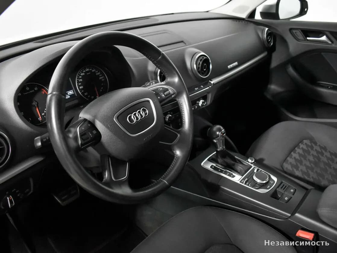 Audi A3 2013 с пробегом — фото 9
